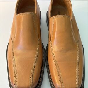 Bostonian Tan Leather Slip-On Loafer Square Toe Men’s 9.5M 29635 (A1)